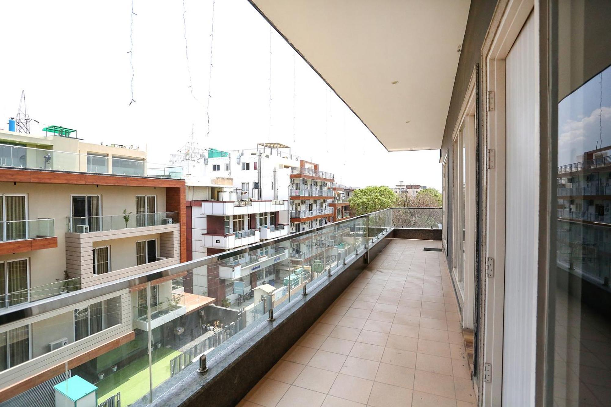 Fabhotel Skylight Inn Near Medanta Hospital Gurgaon Exterior photo